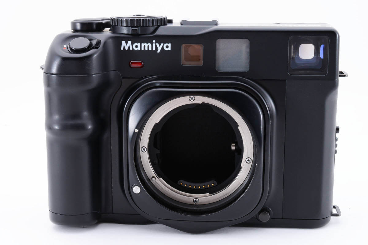 Mamiya-New-Mamiya-6-1.jpg